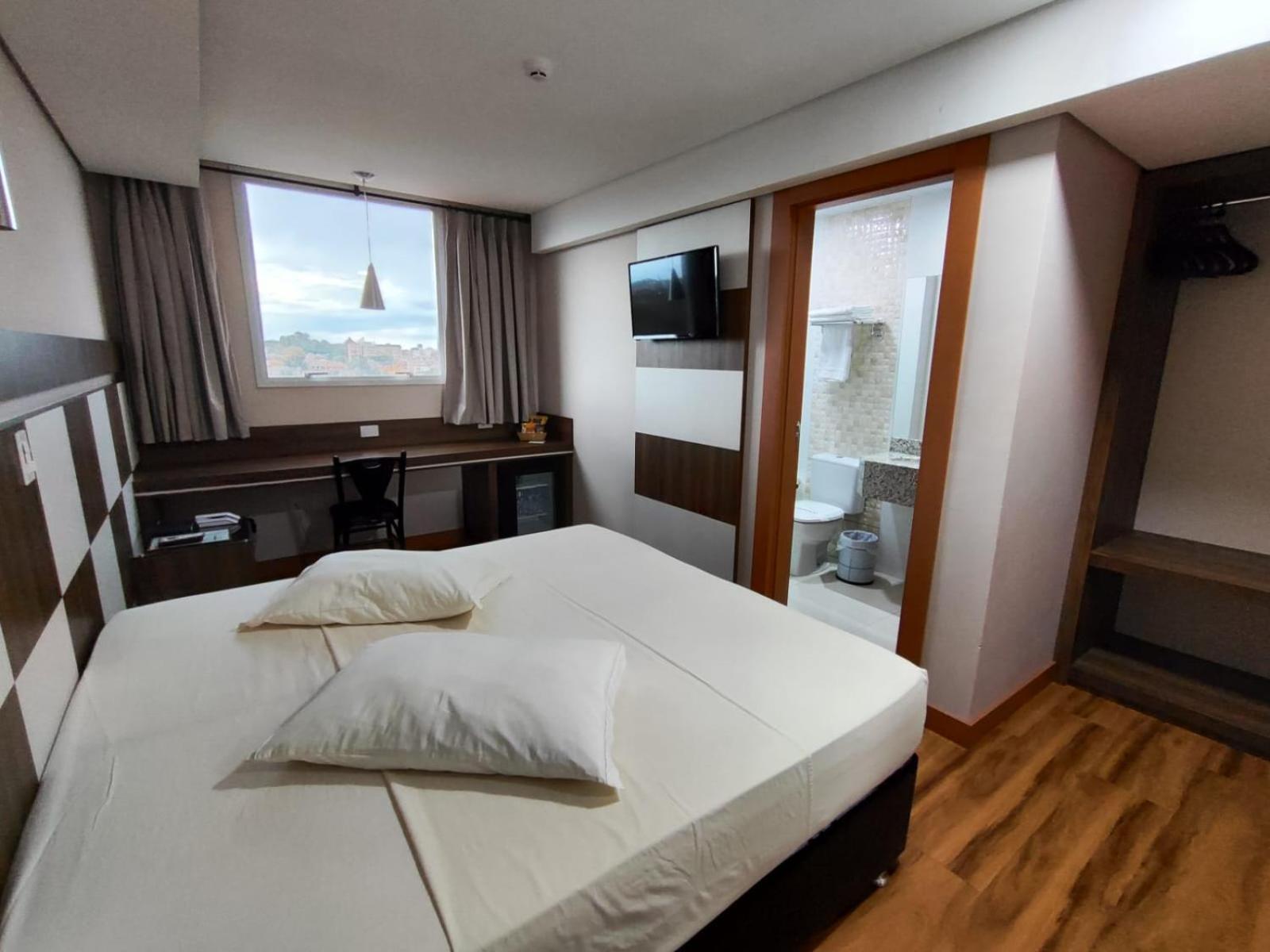 Hotel Maestro Executive Toledo Toledo  Bagian luar foto